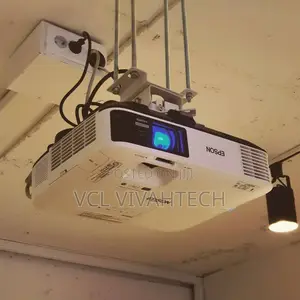 Eb-2250u Epson Projector With 5000 Image Brightness (Lumens)