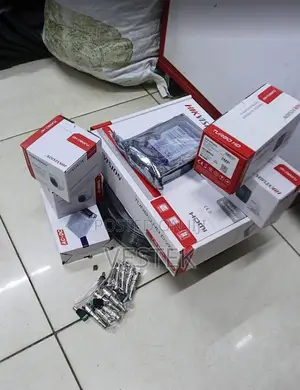 Hikvision CCTV Complete Sales Kit , 4cctv Cameras Dome/Bullet