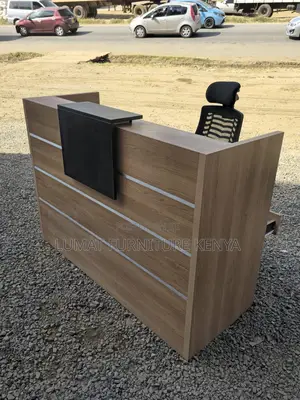 Modern 1.6m Secretarial Counter
