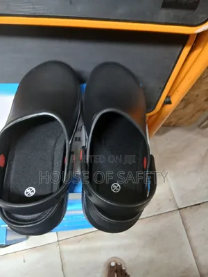 Non Slip Shoes