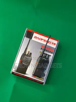 Baofeng B888s 16-Channel Walkie Talkie With Led Flashlight