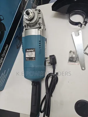 9" Makita Angle Grinder