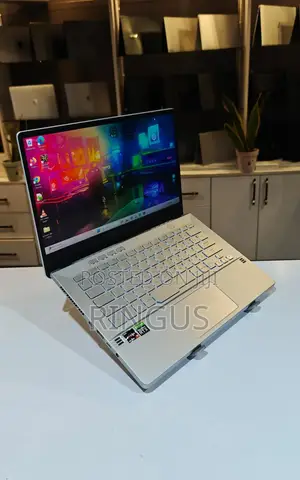 Laptop Asus ROG Zephyrus G14 16GB AMD Ryzen 9 SSD 512GB