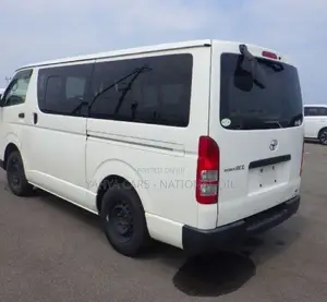 Toyota HiAce 2018