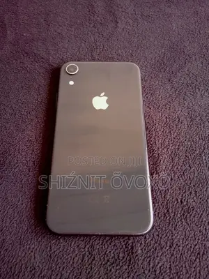 Apple XR 64 GB Black
