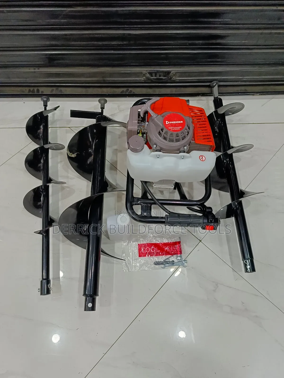 Premier 2 Stroke Earth Auger With 3 Bits