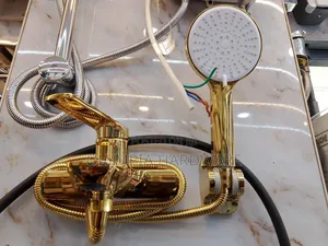 Lirlee Bath Mixer Gold