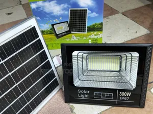 Top Ip 67 Security Solar Flood Light 300 Watts + Solar Panel Remote