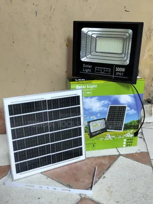 Solar Lights 300 Watts Ip 67 + Remote 16hrs