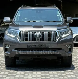 Toyota Land Cruiser Prado 2.8 2019 Gray