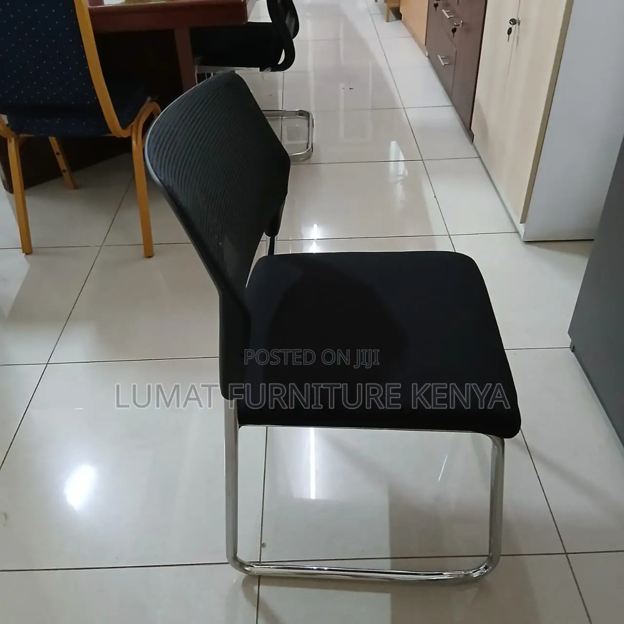 Medium Back Mesh Visitors Seat