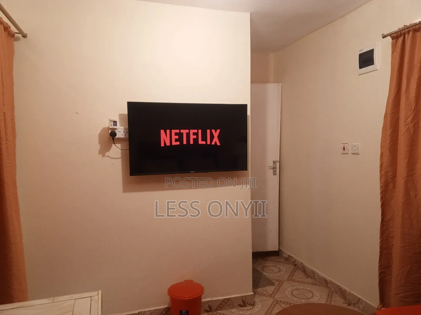 Lessroomss
