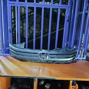 Honda Insight Model 2010 Front Grille, Clean Ex Japan