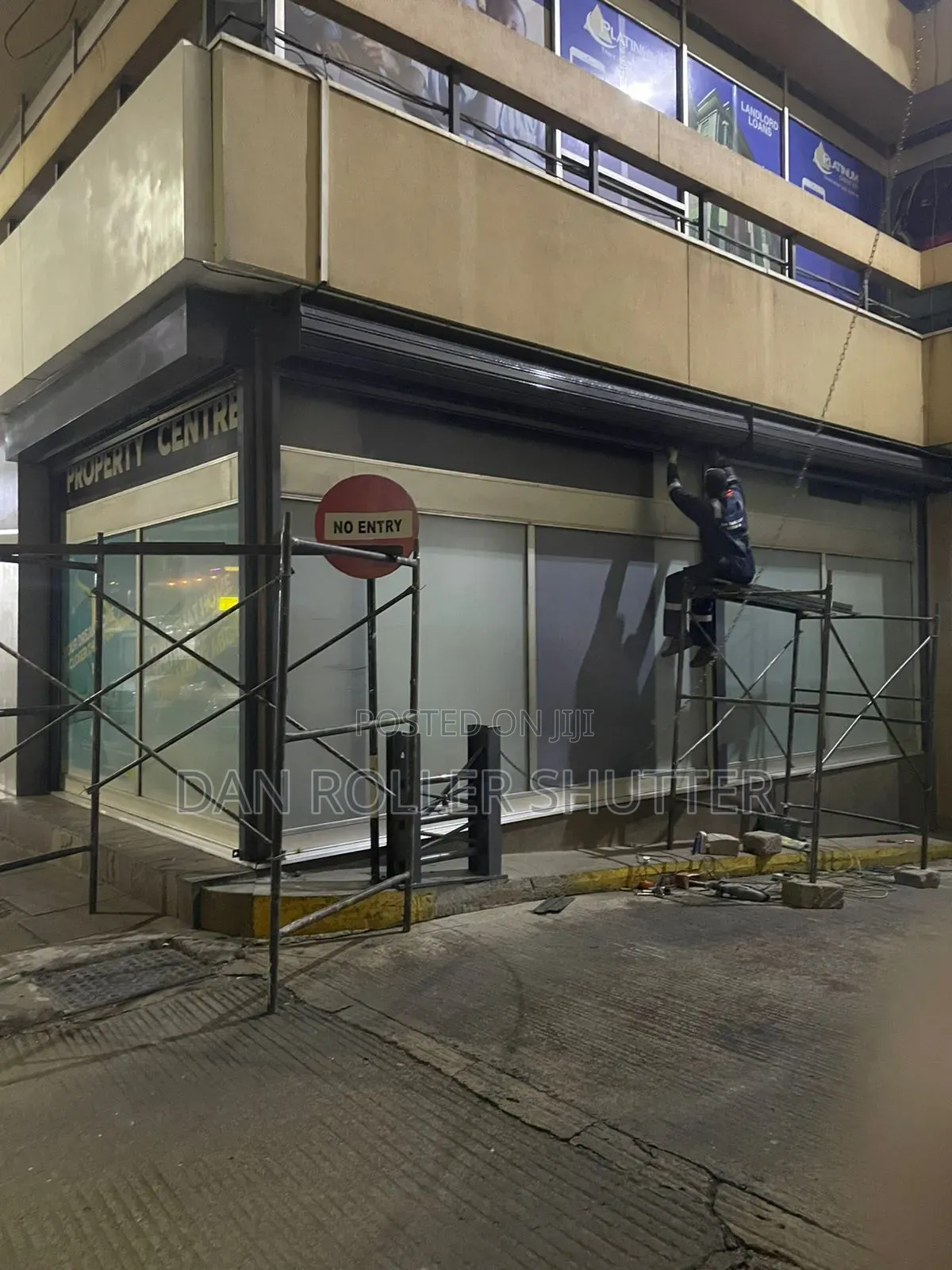 Professional Manual Roller Door Installation Services