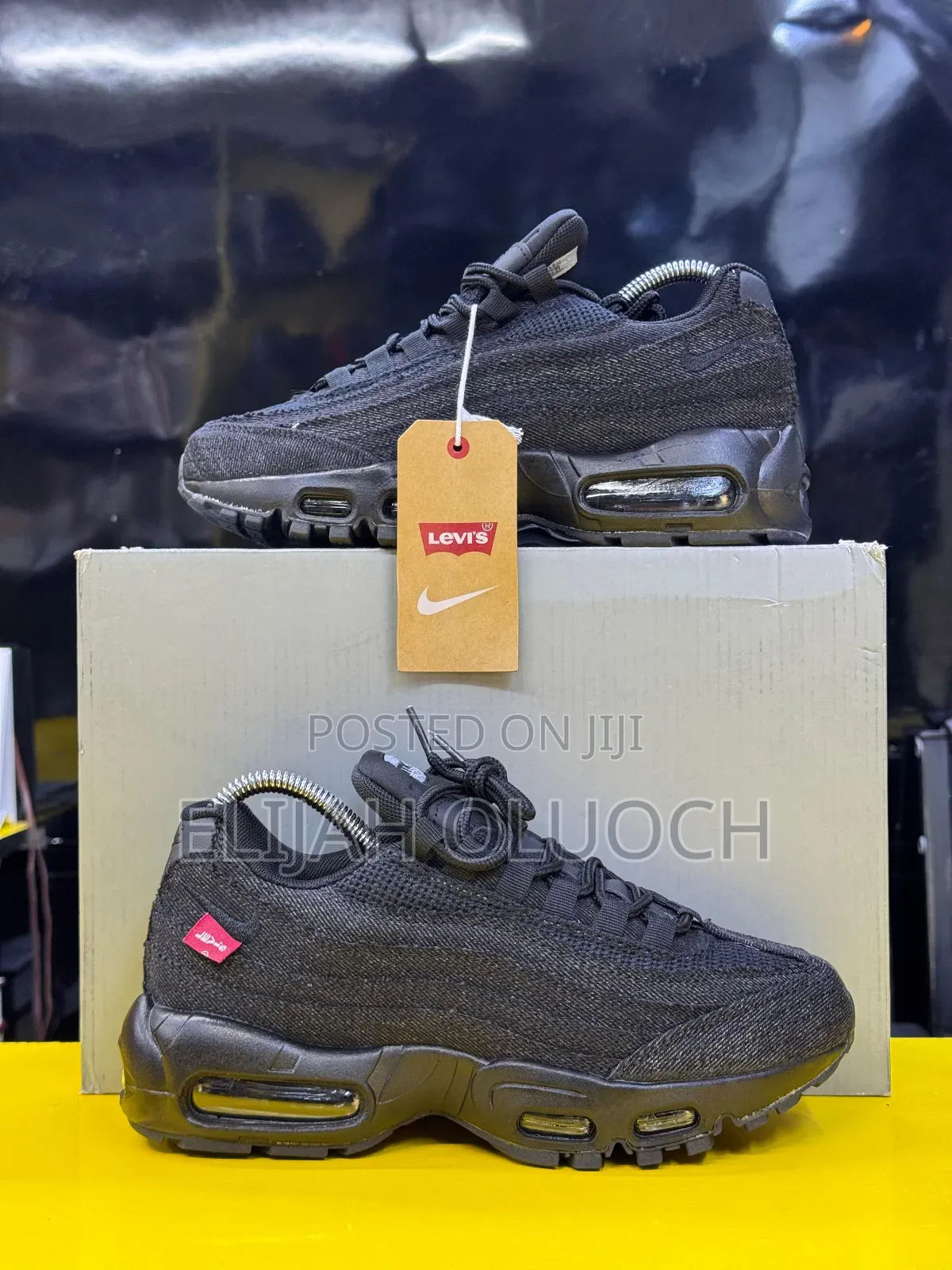 Levis  Airmax 95 
*“ Pack Denim “*