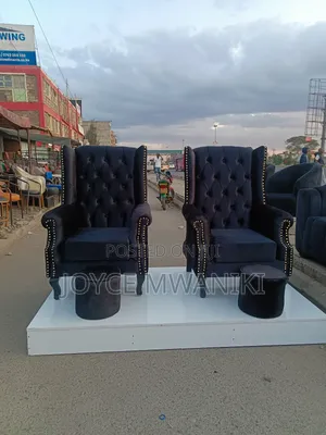 2 Pedicure Black Seats, 2 Stools, Podium