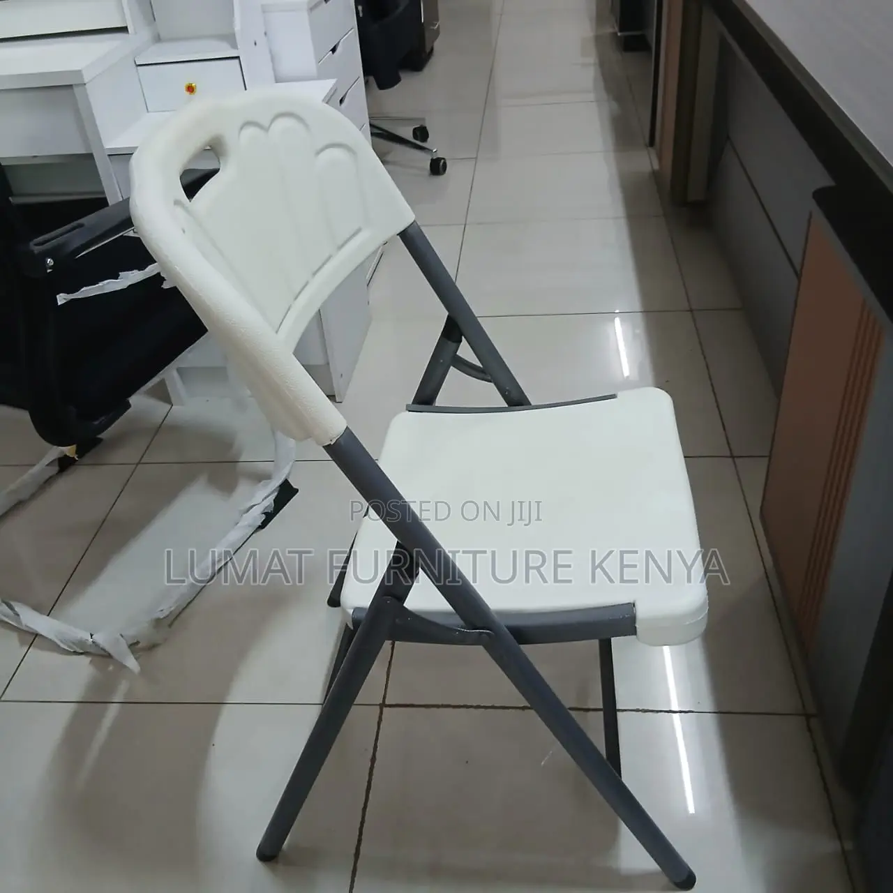Modern Foldable Training Chair