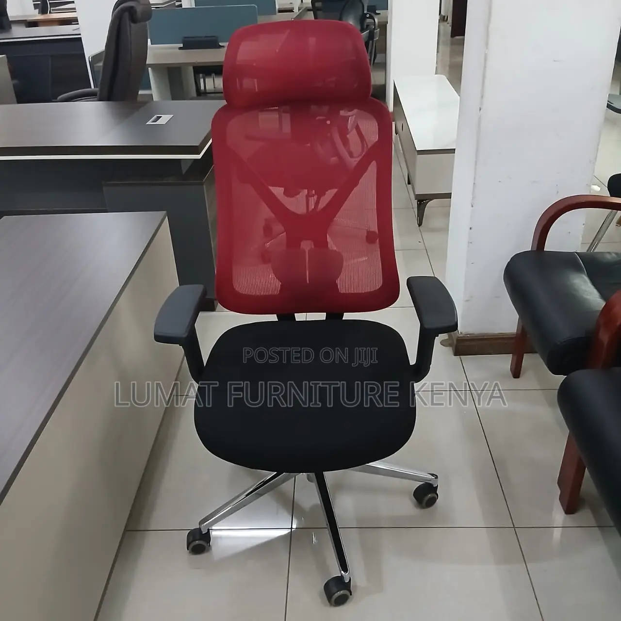 Red Back High Back Ergonomic Seat