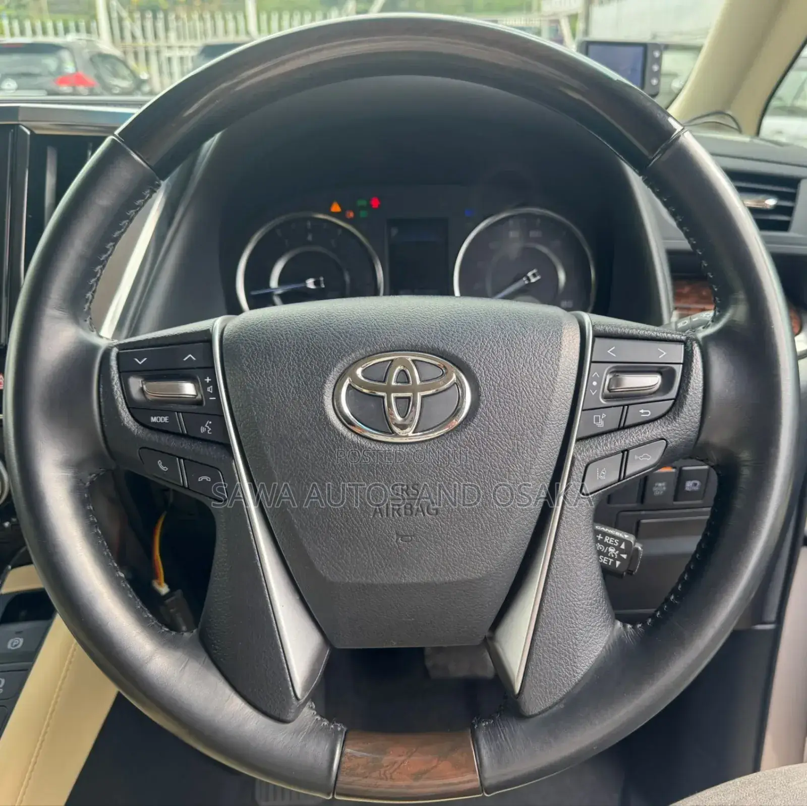 Toyota Alphard 2019 White