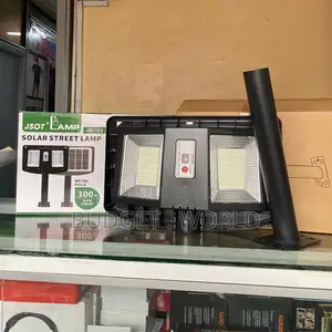 High-Efficiency Integrated 300w Solar Street Light