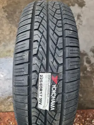 225 /60 R17 Yokohama Tyres(Geolandar G 95).Japan