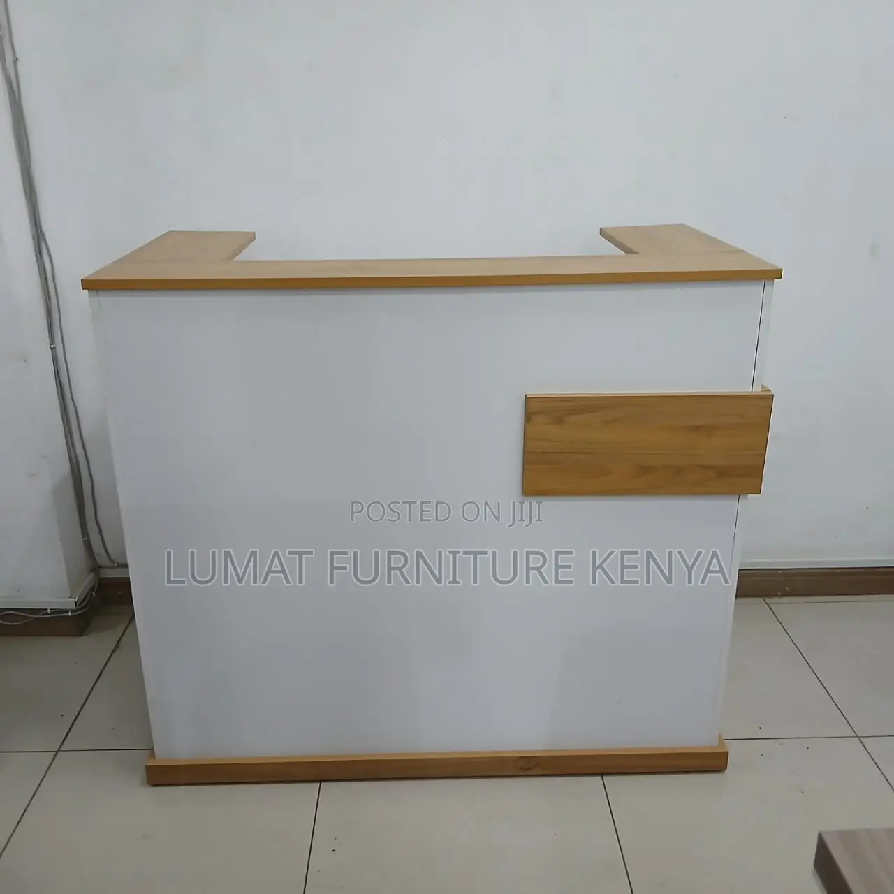 Mini Reception Workstation