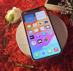 Apple iPhone 12 64 GB Silver