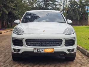 Porsche Cayenne S AWD 2016 White