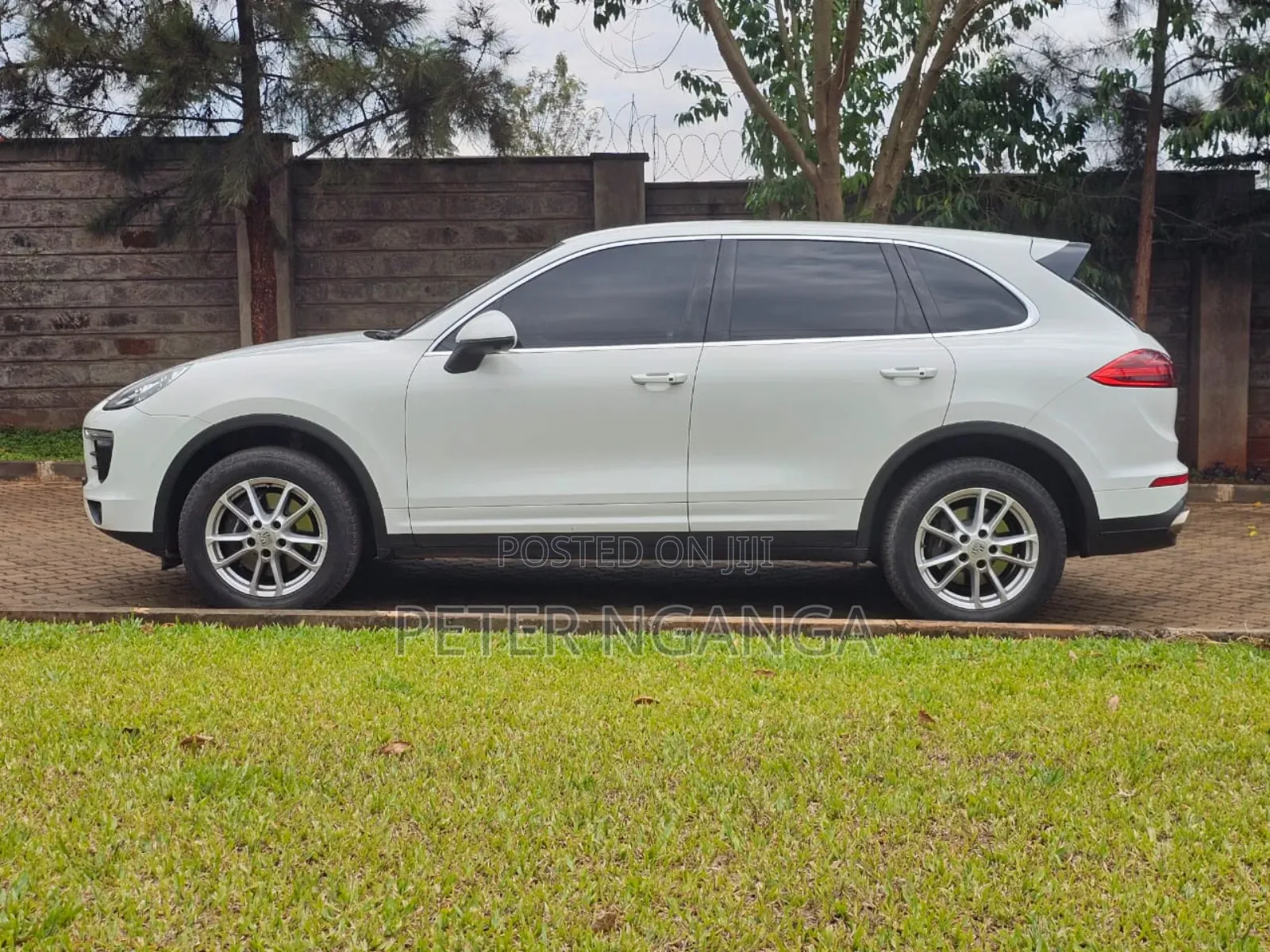 Porsche Cayenne S AWD 2016 White