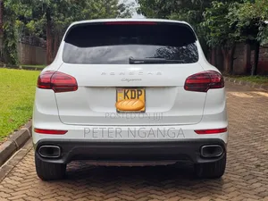 Porsche Cayenne S AWD 2016 White