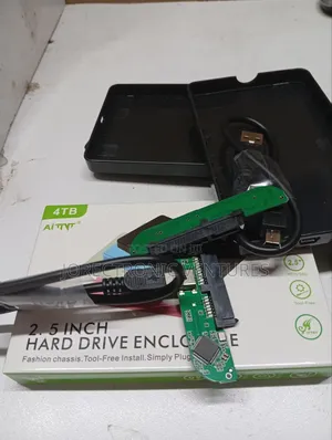 2.0 Casing Hard Drive Enclosure With Usb to SSD Cable
