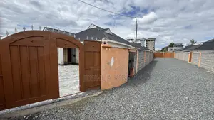 3bdrm Bungalow in Mwihoko Estate, Kasarani for sale