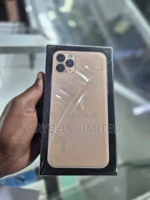 New Apple iPhone 11 Pro Max 256 GB Gold