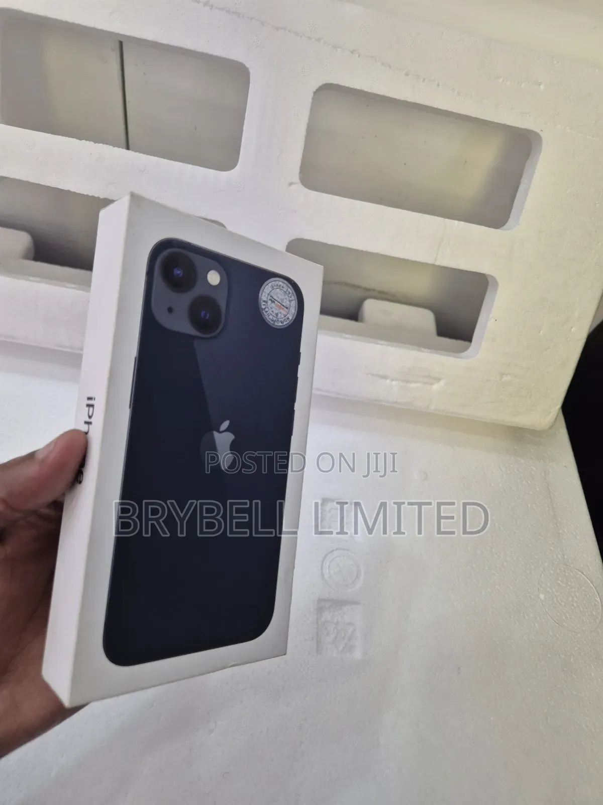 New Apple iPhone 13 128 GB Black
