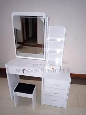 Makeup Vanity Table – Sleek, Durable & Affordable