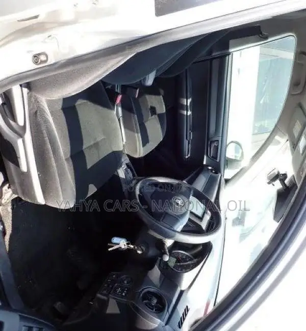 Toyota Axio 2018 Silver