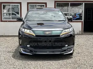 Toyota Harrier 2.0 2018 Black