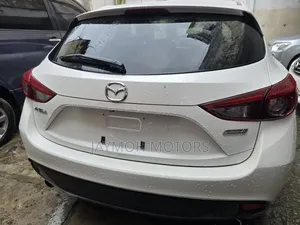 Mazda Axela 2017 White