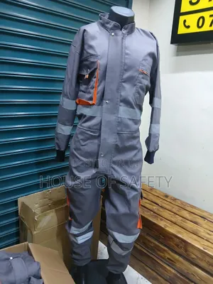 Pockets Fastened Overall in Size L Xl and Medium