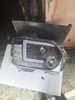 Headlights Toyota Hiace 7l 9l