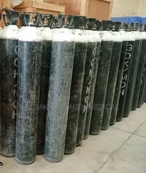Oxygen Cylinders 8.5m3 With Regulator And Key