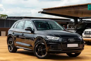 Audi Q5 2.0T Premium AWD quattro 2019 Black