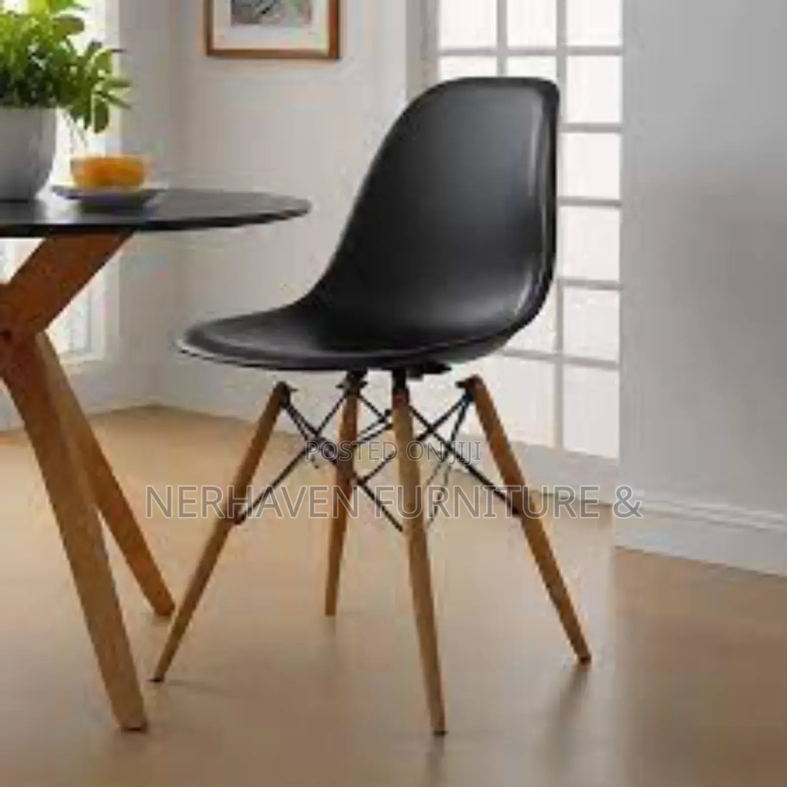 Designer Eames Chairs – Comfort Meets Creativity