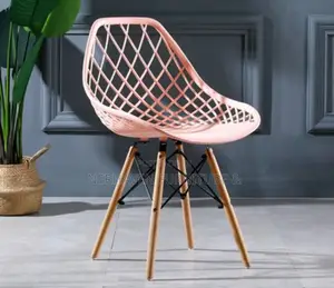 Eames Pink Chair – Stylish, Modern & Comfortable