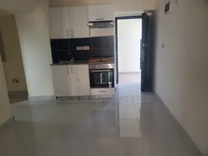 1bdrm Apartment in Gateway Mall Area for rent