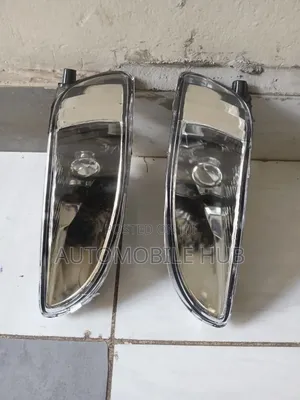Toyota Harrier 240 Front Bumper Reflectors – High Quality Replacement