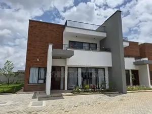 4bdrm House in Langata for sale
