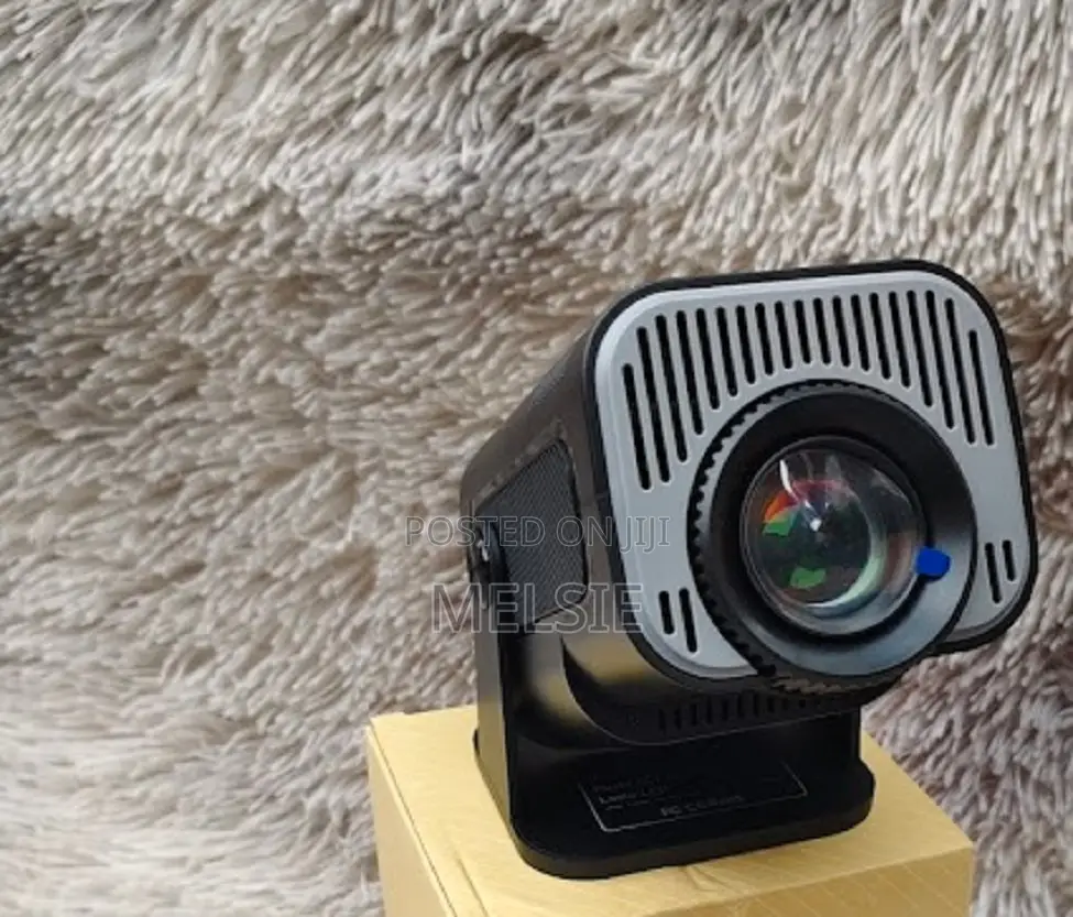 Best Mini Android Hy320 Mini Portable Projector 300 Ansi