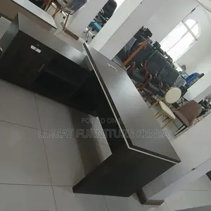 1.6m Modern Office Desk