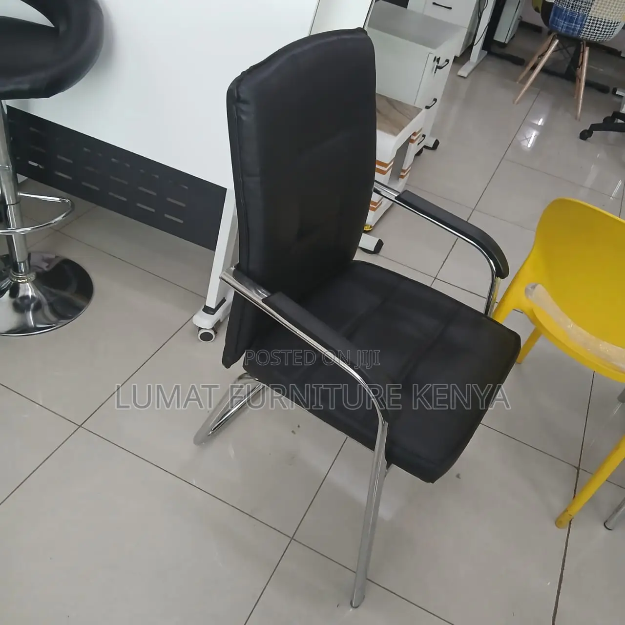 Leather Medium Visitors Office Seat